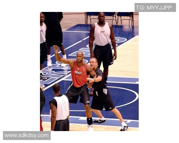 火箭与活塞精彩对决回放4月8日比赛全场录像重温篮球魅力